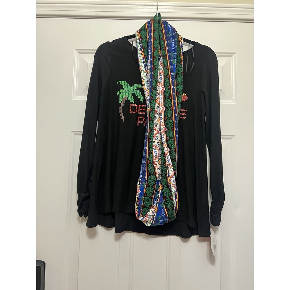 Joyland Women's Holiday Christmas Deck the Palms shirt Scarf Black‎ Small
